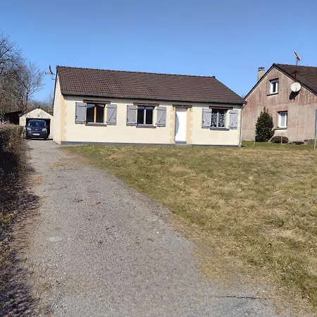 Дом отдыха Chez Juline Charmante Maison De Plain Pied Bourg-Fidele
